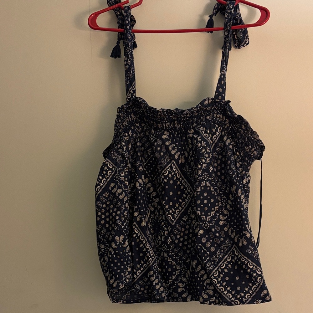 Old Navy -Navy and Cream Patterned